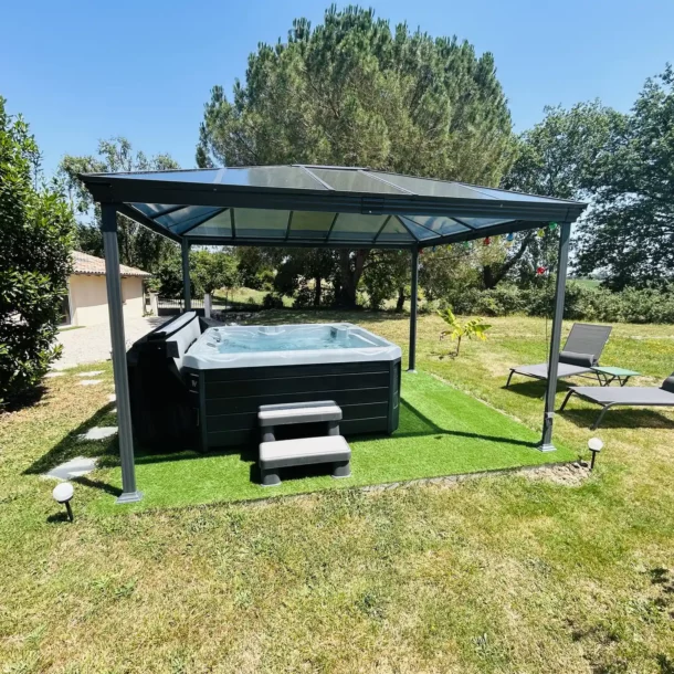 nuit avec jacuzzi privatif