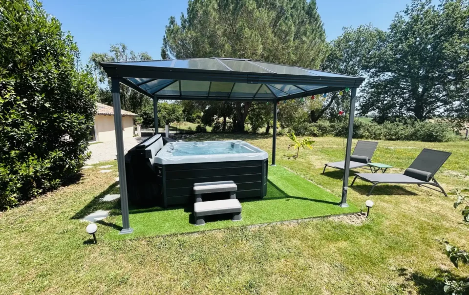 nuit avec jacuzzi privatif